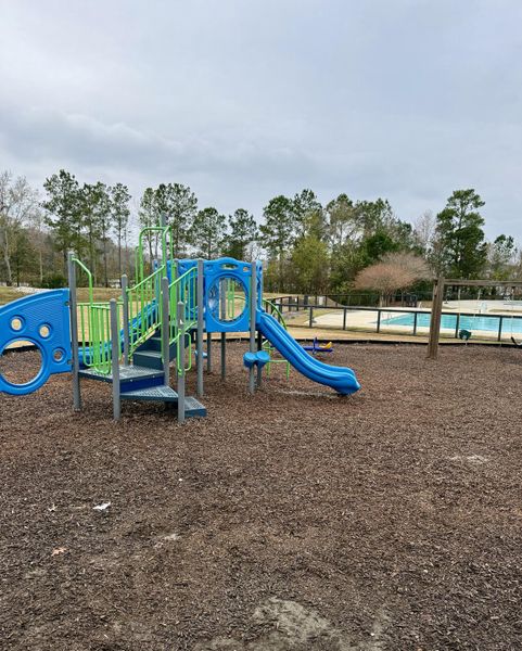 Community amenities in , Moncks Corner (Image 41). Community amenities in , Moncks Corner (Image 41).