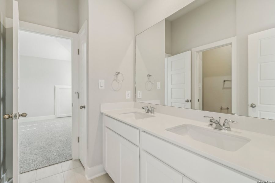 Furnished interior view inside a new home in Fox Falls, Boerne (Image 12).