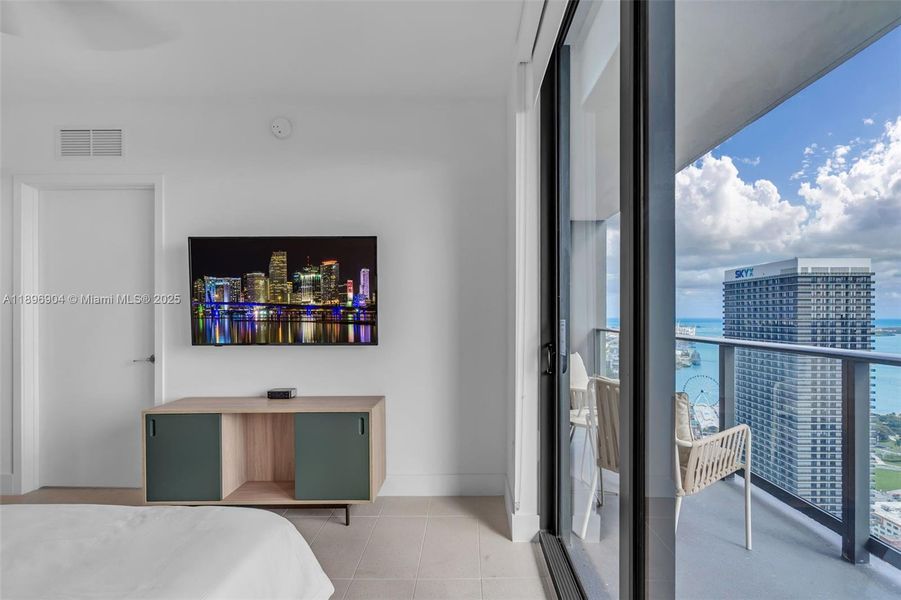 Image 39 of a home in .