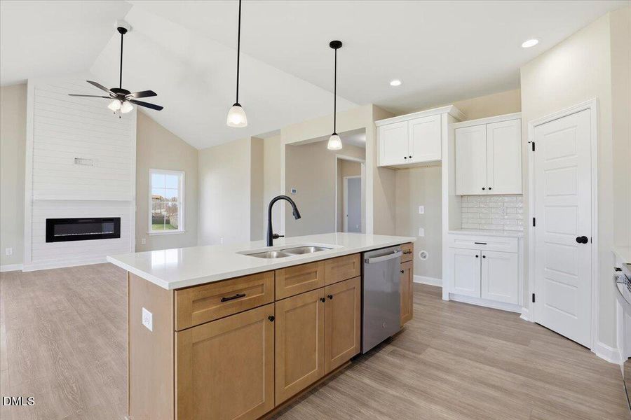 21-3711 Drew Farmer Rd-21