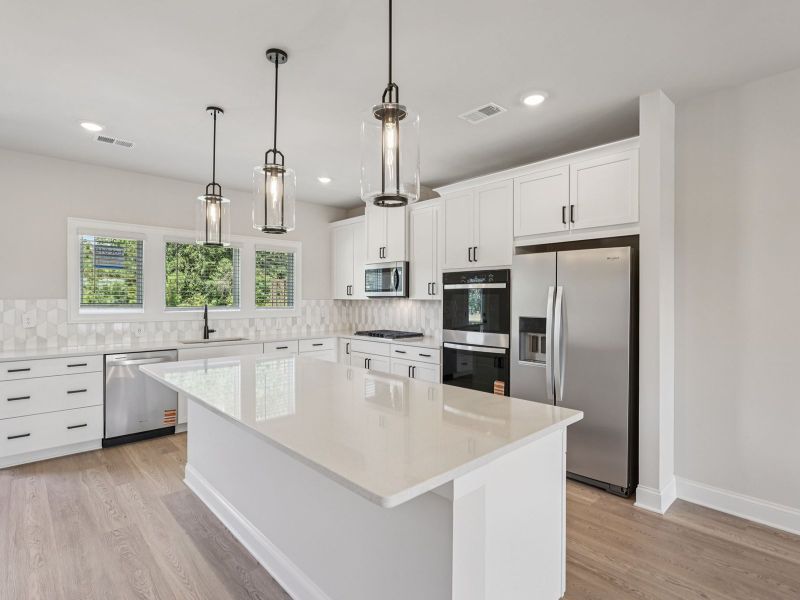 The Leighton floorplan with the Modern Glam Linen interior package.