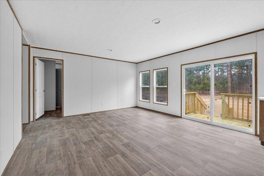 Spacious, unfurnished interior of a new home in , Pineville (Image 16).