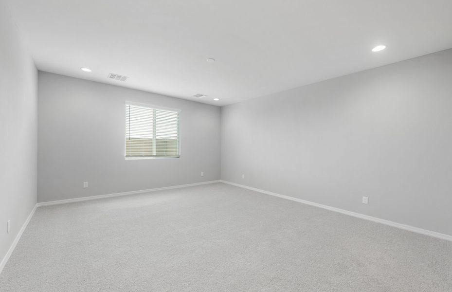 Spacious, unfurnished interior of a new home in El Rancho Santa Rosa, Maricopa (Image 22).