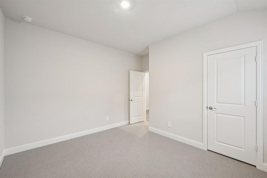 Spacious, unfurnished interior of a new home in Simpson Crossing - Signature Series, McKinney (Image 26). Spacious, unfurnished interior of a new home in Simpson Crossing - Signature Series, McKinney (Image 26).