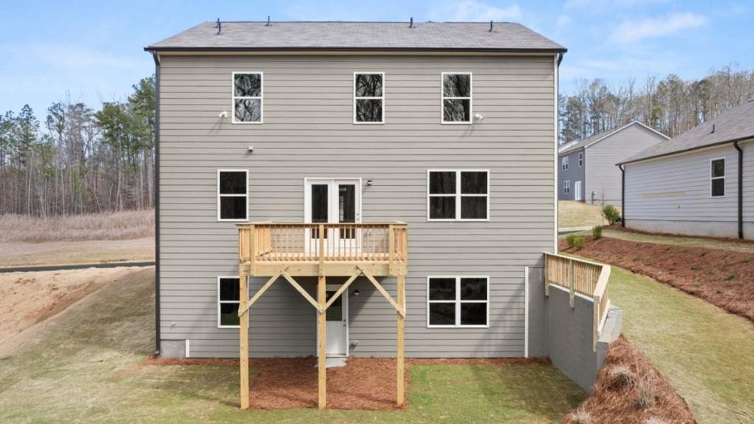 Exterior details and patio area of a home in South Wind, Union City (Image 3).