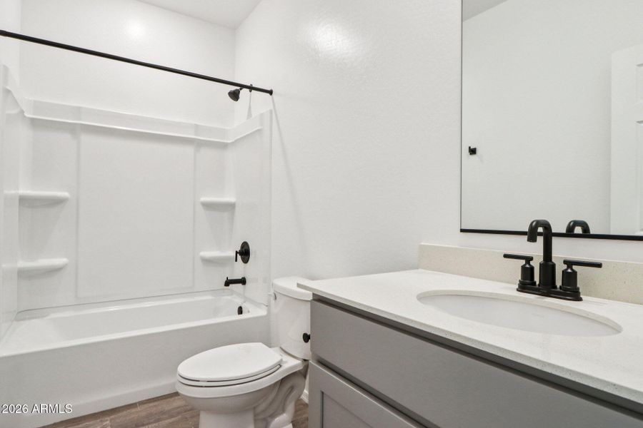 26-web-or-mls-W Bowker St-S2703-026