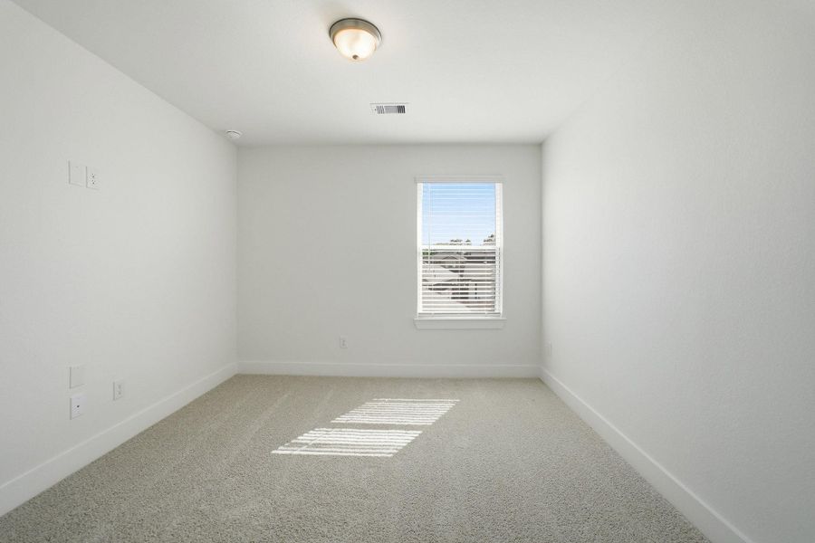Spacious, unfurnished interior of a new home in Cielo, Conroe (Image 21).