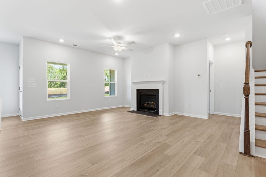 Spacious, unfurnished interior of a new home in Willowbrook, Shelby (Image 13). Spacious, unfurnished interior of a new home in Willowbrook, Shelby (Image 13).