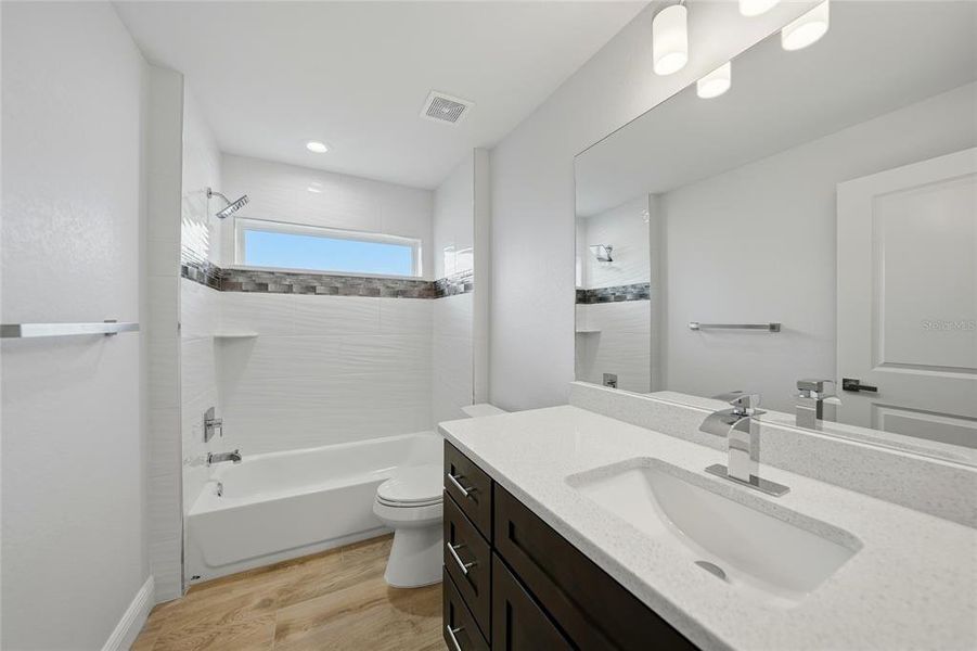 Furnished interior view inside a new home in , Port Charlotte (Image 16).