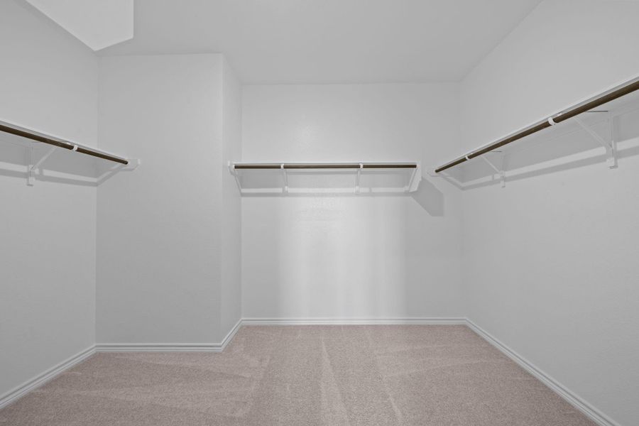 Spacious, unfurnished interior of a new home in River Ranch, Dayton (Image 23).