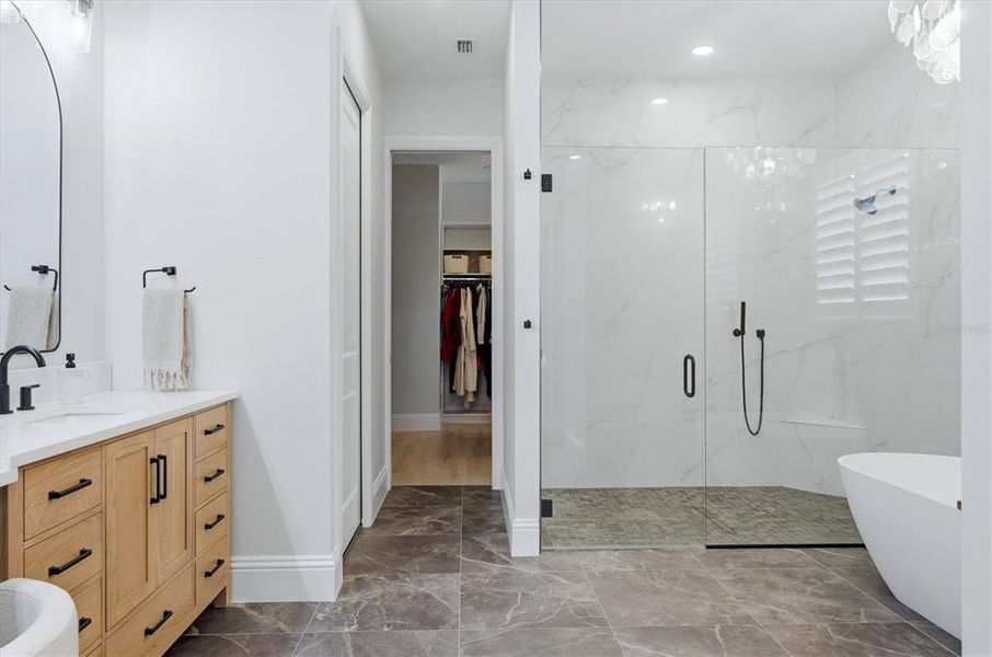 Furnished interior view inside a new home in , Sarasota (Image 46).