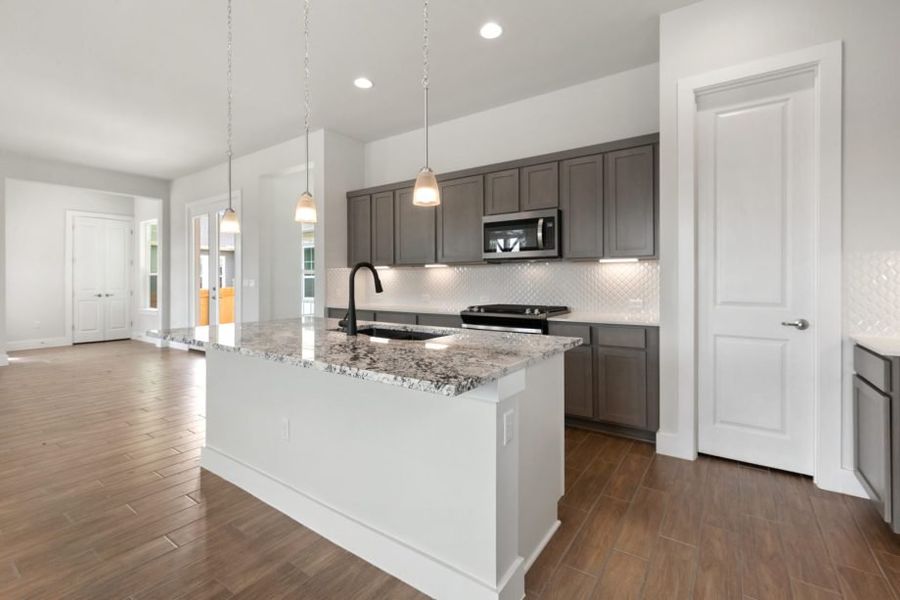 Representative furnished interior of a home built from the Eldorado by Pacesetter Homes in Easton Park, Austin (Image 15). Representative furnished interior of a home built from the Eldorado by Pacesetter Homes in Easton Park, Austin (Image 15).