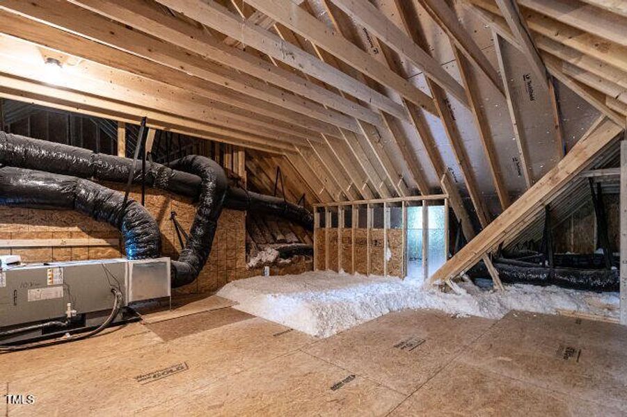 035-680x453-walk-in-attic