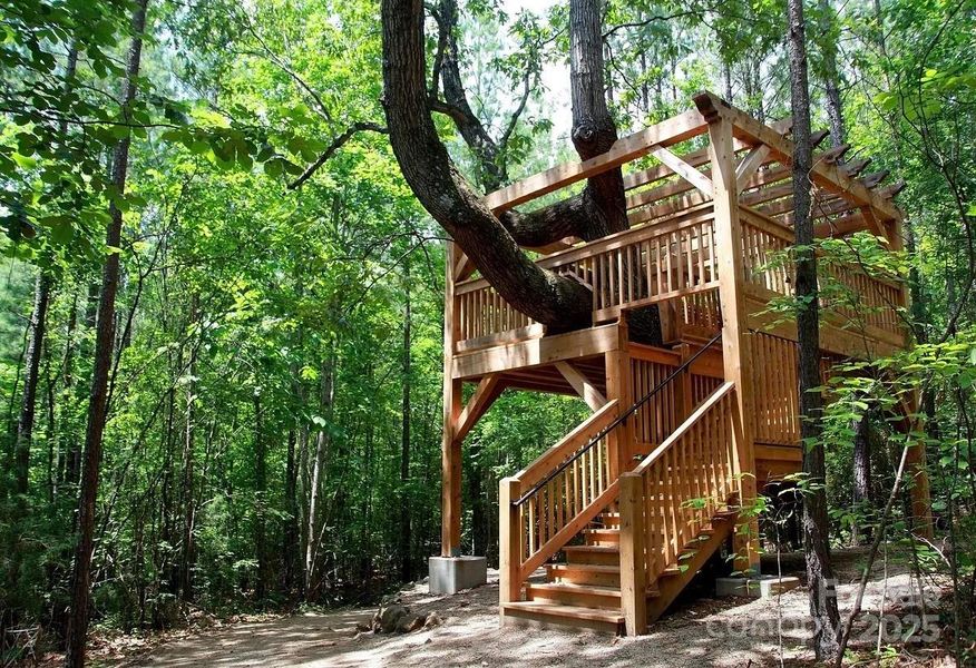 Image 34 of a home in Trilogy® Lake Norman.