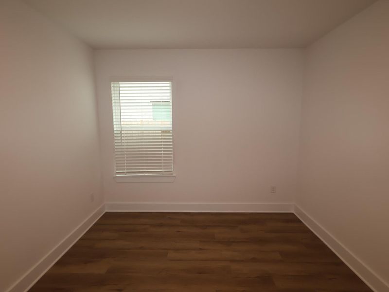 Spacious, unfurnished interior of a new home in Lago Mar, Santa Fe (Image 27).