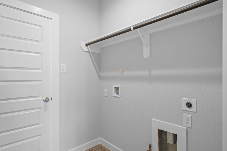 Spacious, unfurnished interior of a new home in Beacon Hill, Waller (Image 19). Spacious, unfurnished interior of a new home in Beacon Hill, Waller (Image 19).