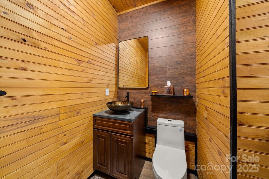 Furnished interior view inside a new home in , Asheville (Image 14).