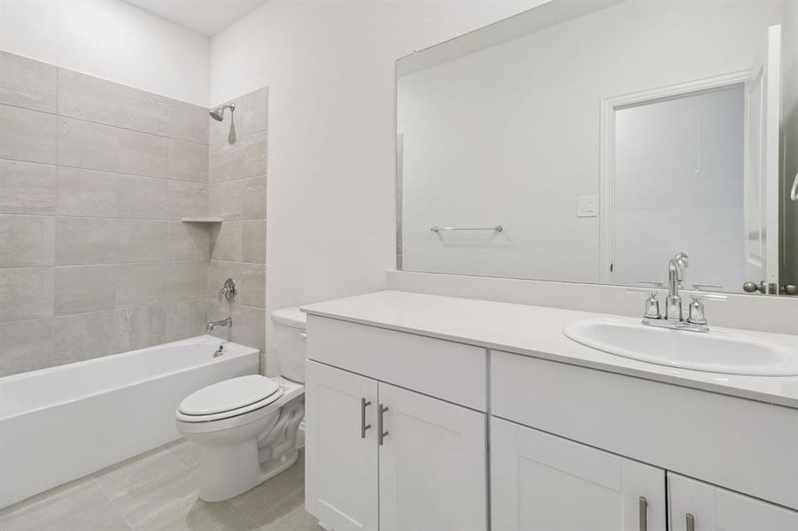 Photo is not of the actual home, but is an inspirational photo of builder’s model home and may depict options, furnishings, and/or decorator features that are not included. Photo is not of the actual home, but is an inspirational photo of builder’s model home and may depict options, furnishings, and/or decorator features that are not included.