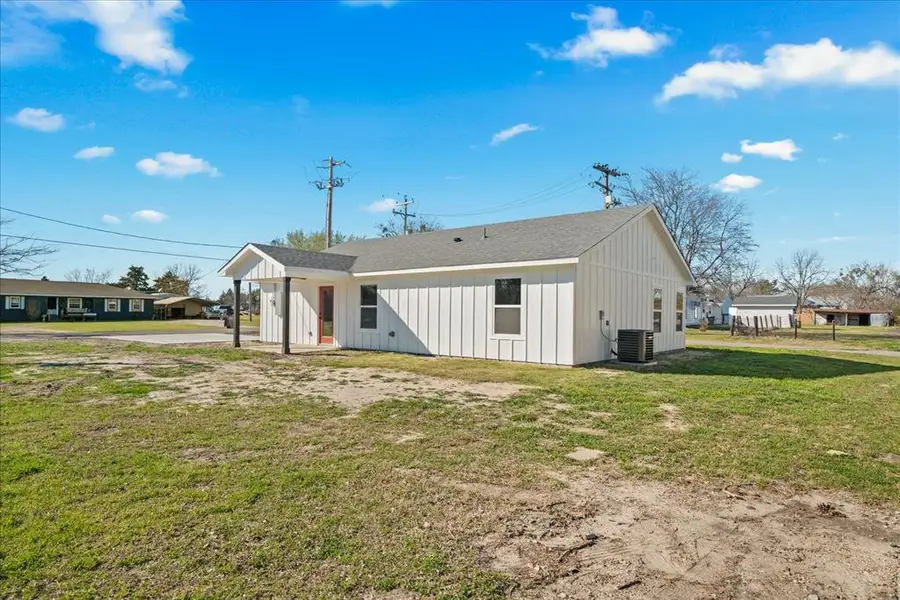 Exterior details and patio area of a home in , Lone Oak (Image 3).