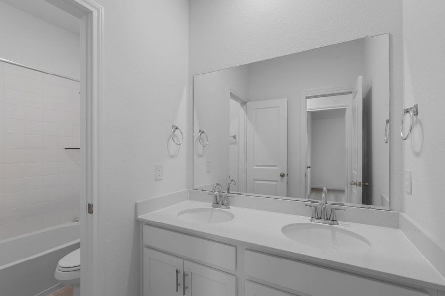 Note: Sample product photo. Actual exterior and interior selections may vary by homesite. Photo may be virtually staged