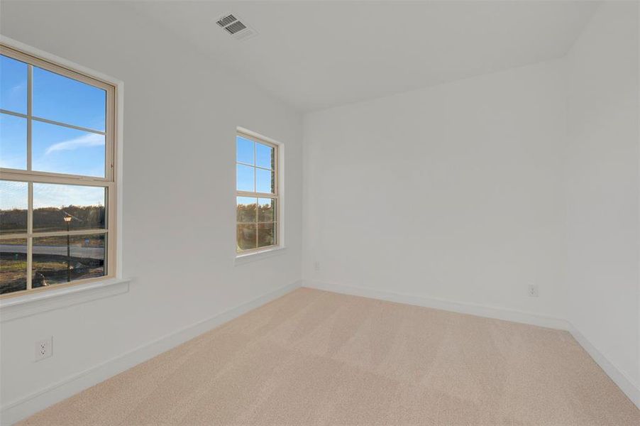 Spacious, unfurnished interior of a new home in Kreymer at the Park, Wylie (Image 29).