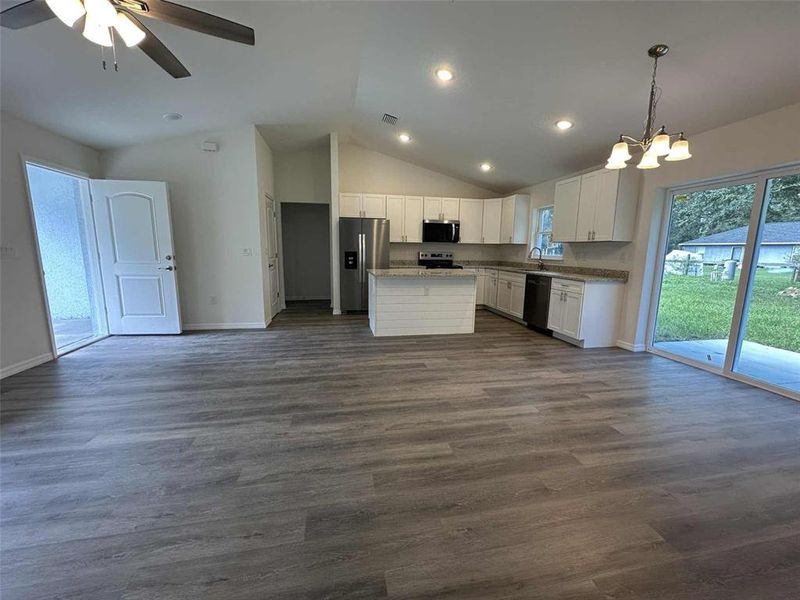 Spacious, unfurnished interior of a new home in , Summerfield (Image 17).