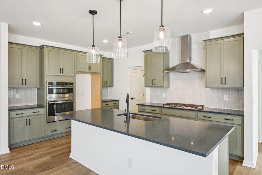 15-web-or-mls-Compeer Wy-S1102-015 15-web-or-mls-Compeer Wy-S1102-015