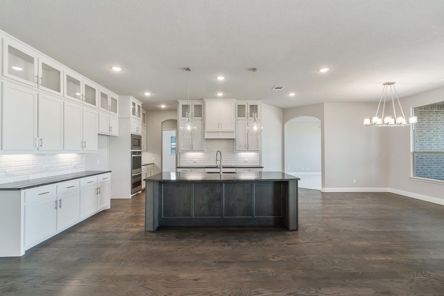 Kitchen | Concept 3634 at Hidden Creek Estates in Van Alstyne, TX by Landsea Homes