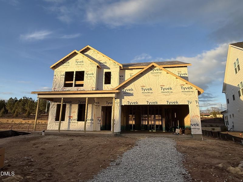 Lot 33 Image 1_Zoe Lawhorn