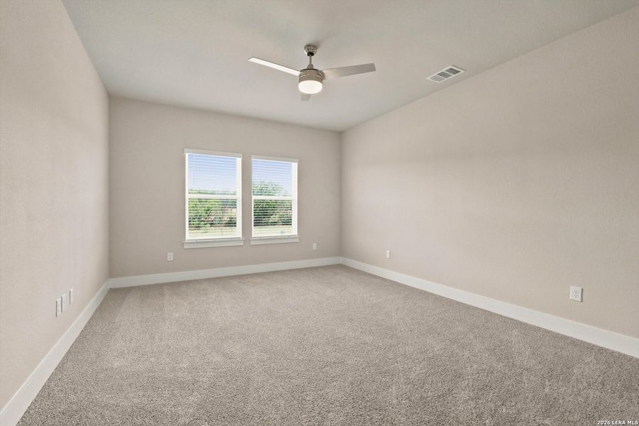 Spacious, unfurnished interior of a new home in Copper Canyon, Bulverde (Image 28).