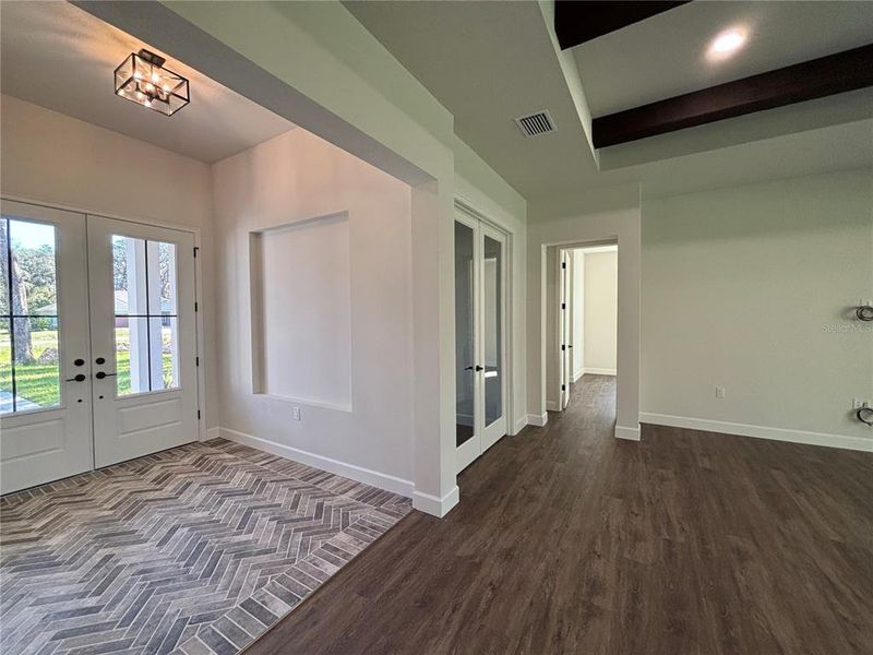 Spacious, unfurnished interior of a new home in , Brooksville (Image 24).