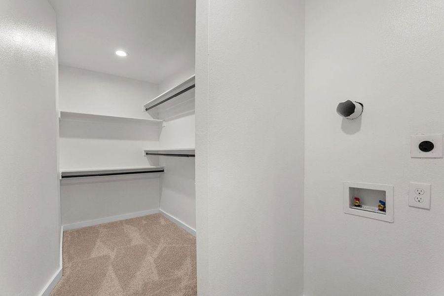Spacious, unfurnished interior of a new home in , Dallas (Image 20).