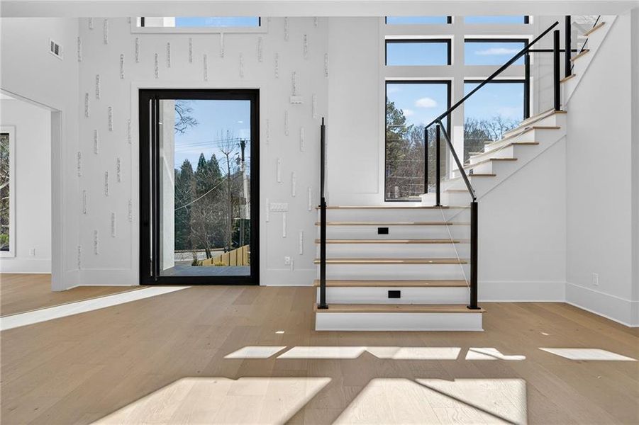 Spacious, unfurnished interior of a new home in , Lawrenceville (Image 19).