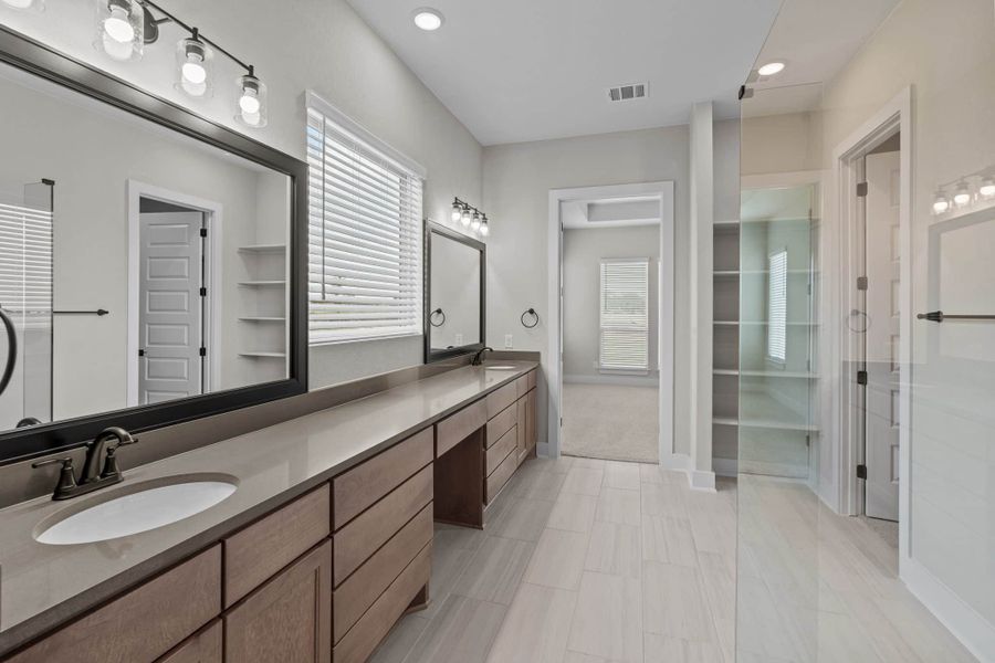 Furnished interior view inside a new home in Sienna Lakes, San Antonio (Image 7).