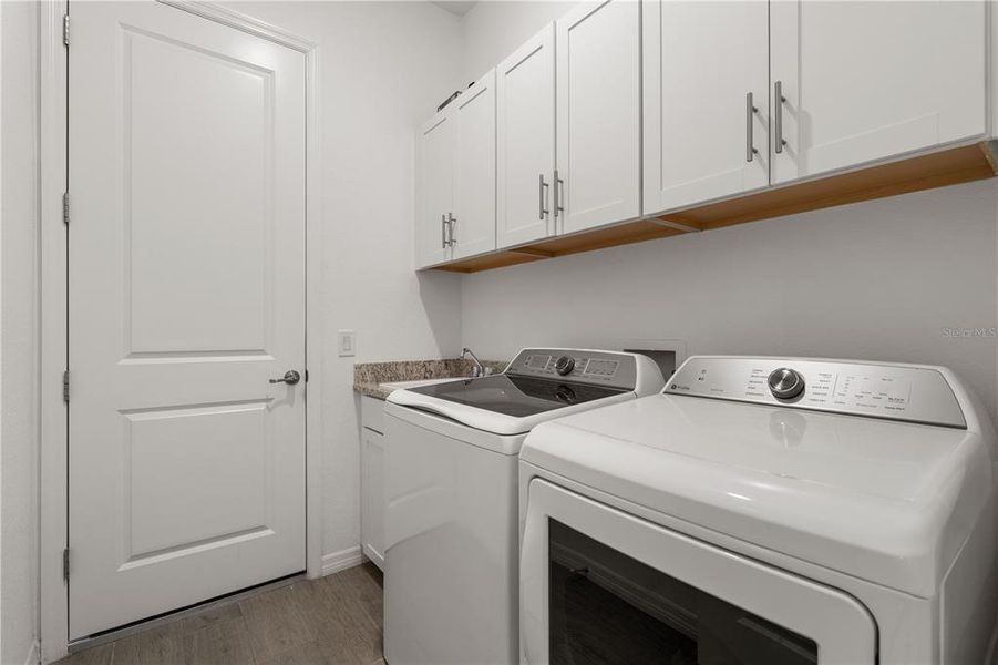 Close-up of interior finishes inside a home in , Punta Gorda (Image 23).