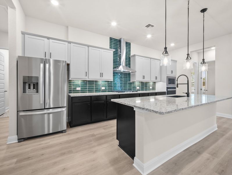 Furnished interior view inside a new home in Cibolo Crossing, Universal City (Image 4).
