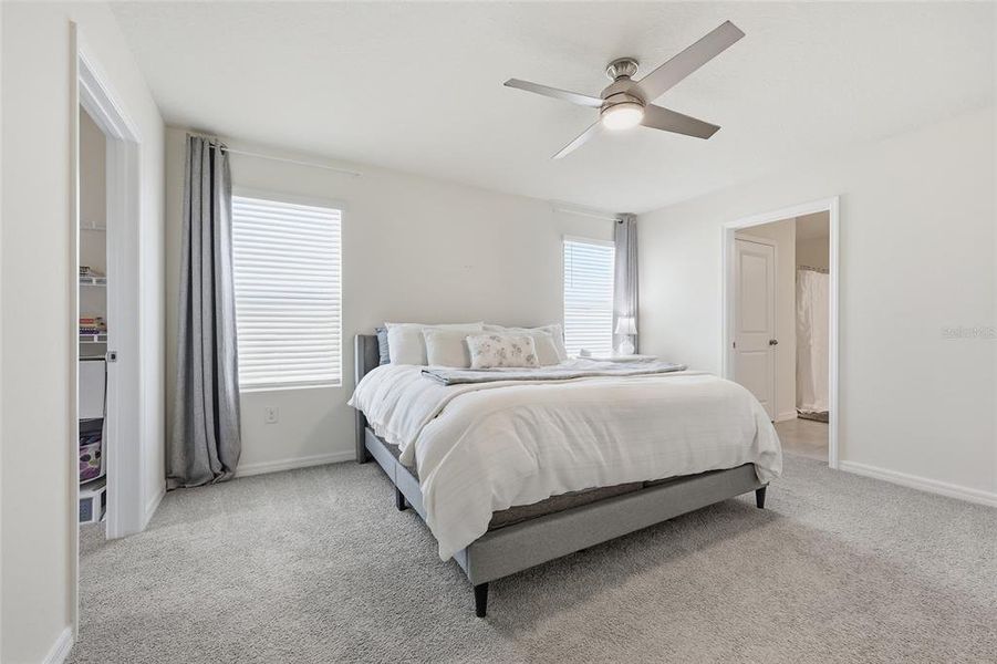 Furnished interior view inside a new home in Avalon Woods, Newberry (Image 8).