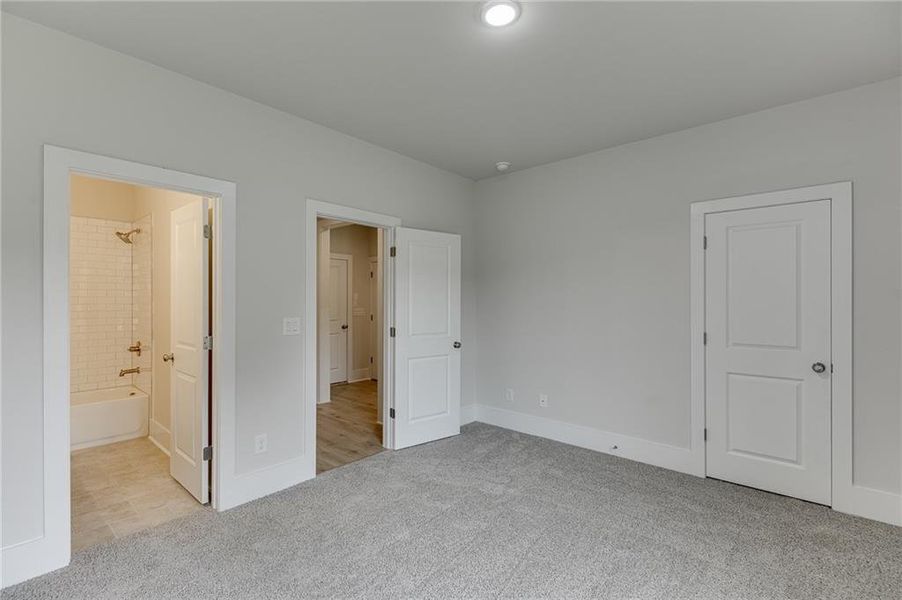 Spacious, unfurnished interior of a new home in , Buford (Image 38). Spacious, unfurnished interior of a new home in , Buford (Image 38).