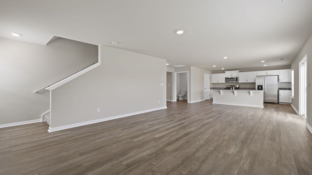 Spacious, unfurnished interior of a new home in Lakestone, Woodruff (Image 19).