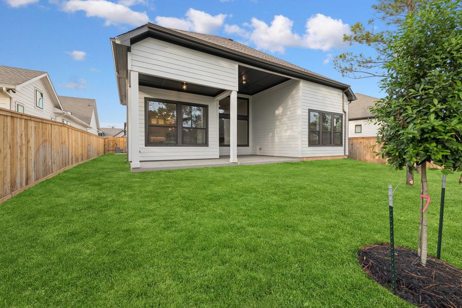 Welcome to The Primrose by David Weekley Homes. Move-In-Ready Now!