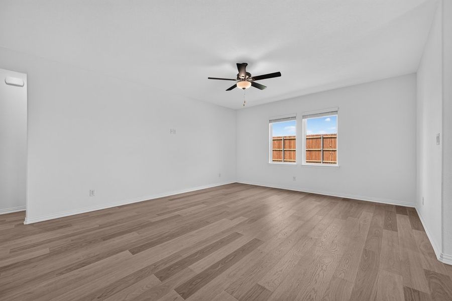 Spacious, unfurnished interior of a new home in Parks at Foster Crossing, Anna (Image 13). Spacious, unfurnished interior of a new home in Parks at Foster Crossing, Anna (Image 13).