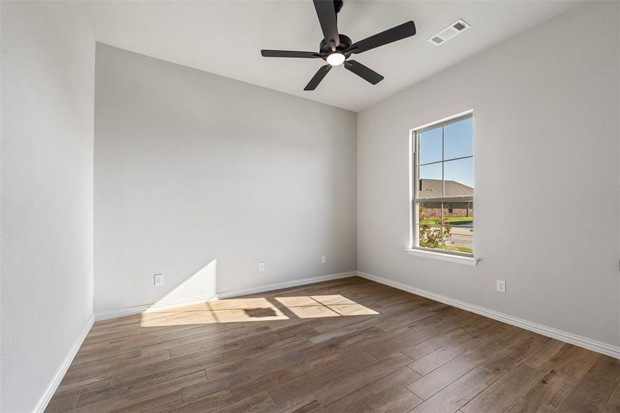Spacious, unfurnished interior of a new home in Morningstar, Aledo (Image 25).