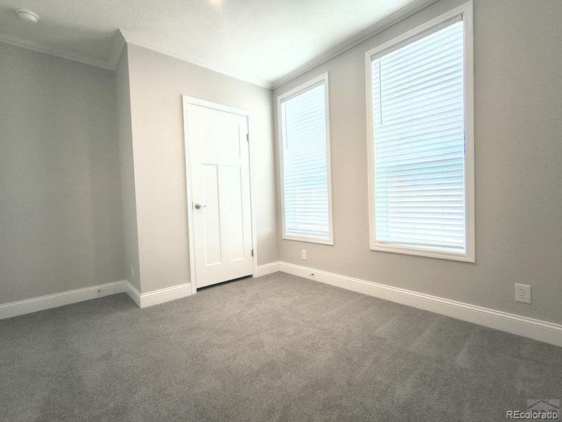 Spacious, unfurnished interior of a new home in , Colorado City (Image 9).