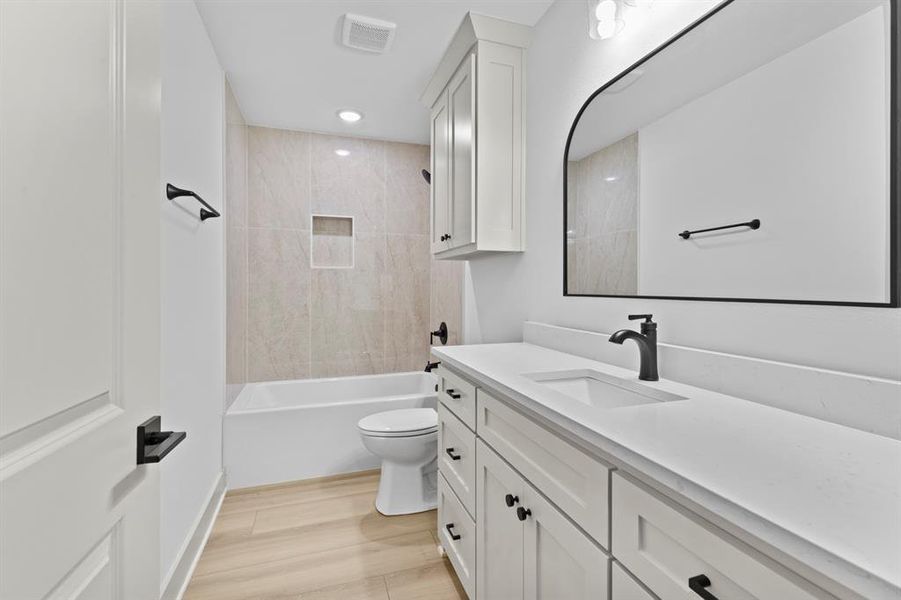 Furnished interior view inside a new home in , Tyler (Image 14).