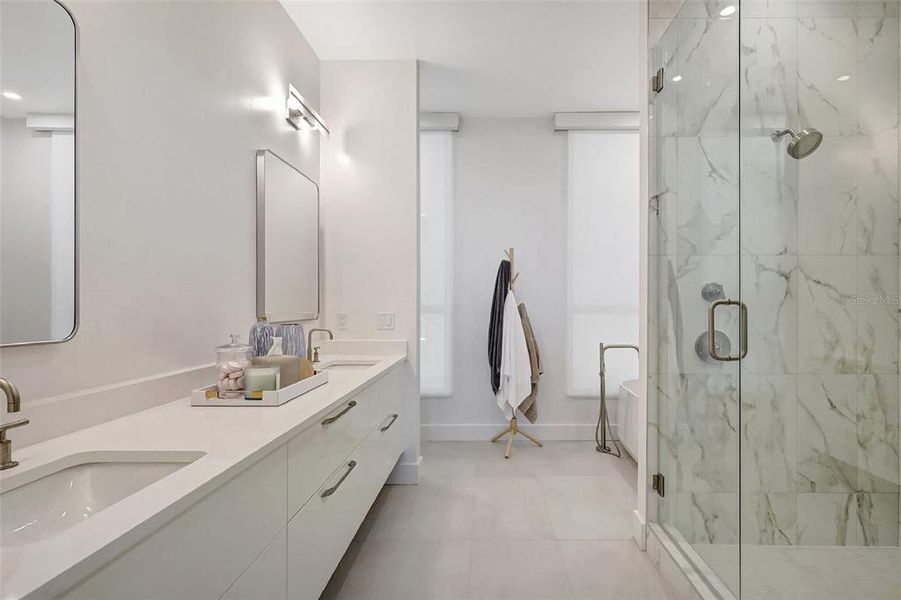 Furnished interior view inside a new home in , Sarasota (Image 18).