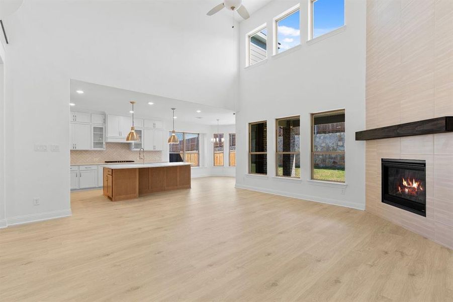 DAL_Saddle Star_Lockhart_2400 Randas Way (12) DAL_Saddle Star_Lockhart_2400 Randas Way (12)