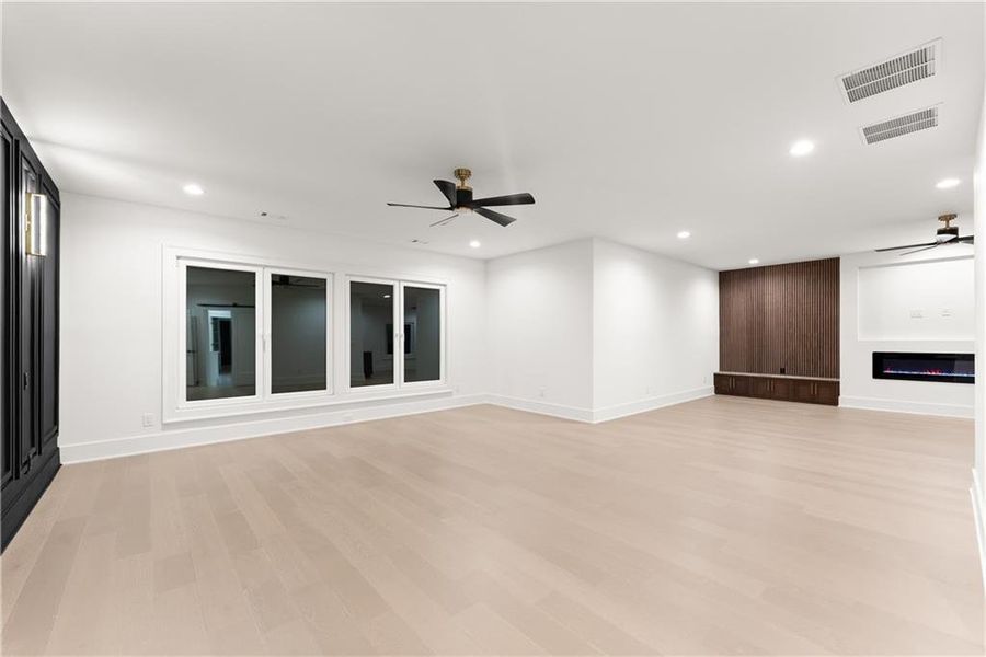 Spacious, unfurnished interior of a new home in , Hoschton (Image 71).