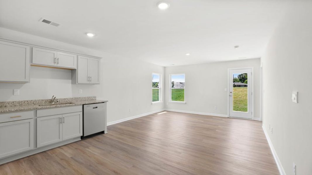 Spacious, unfurnished interior of a new home in Harper Ridge, Roebuck (Image 19). Spacious, unfurnished interior of a new home in Harper Ridge, Roebuck (Image 19).