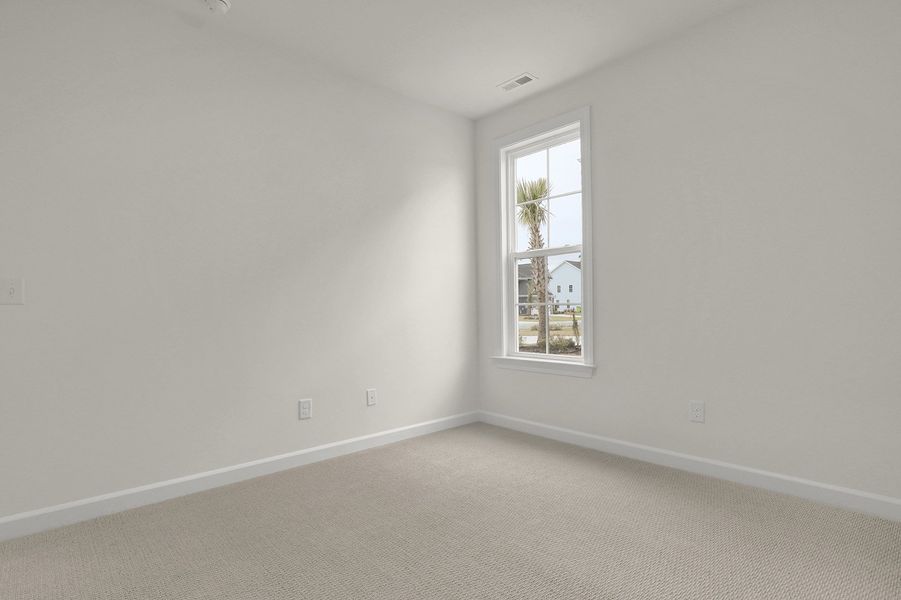 Spacious, unfurnished interior of a new home in East Wynd, Hampstead (Image 25).