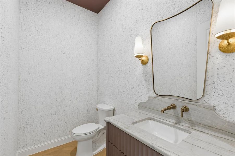 Furnished interior view inside a new home in , Dallas (Image 9).